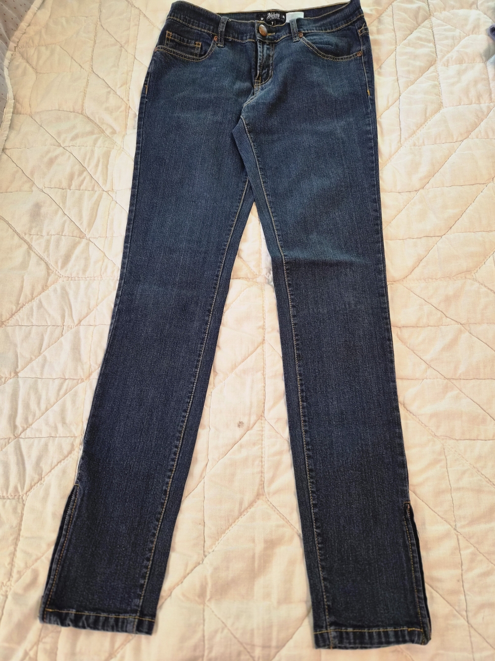 Abbey Dawn- Tall- Zipper Ankle Jeans- Size 7